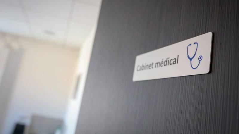 Comment gérer son cabinet médical seul avec la prise de rendez-vous en simultané à Nice et dans le var ?